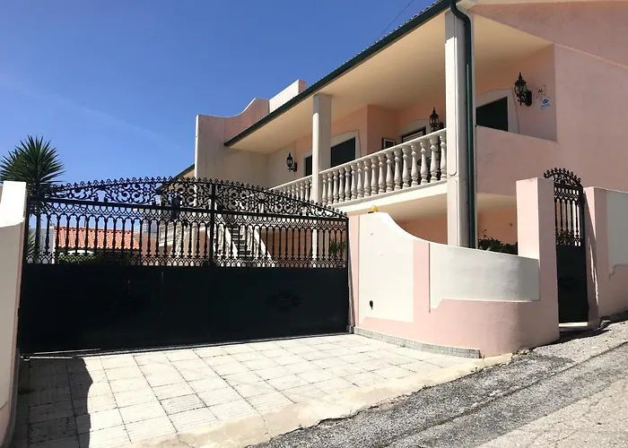 Caroca House Feriehus Nazaré